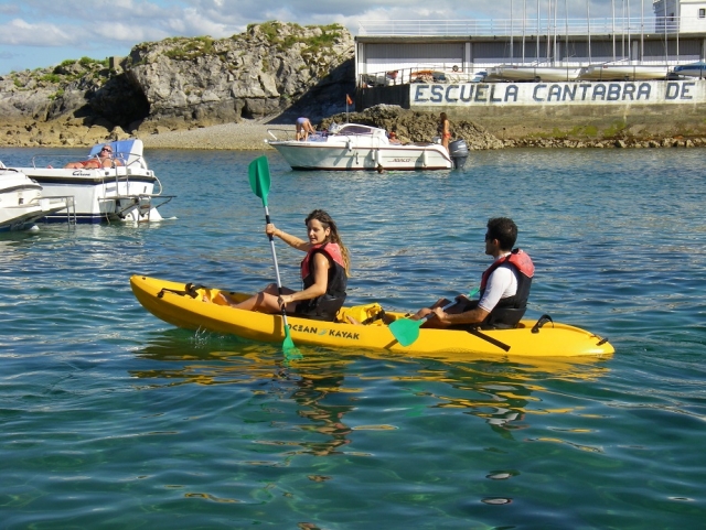  Giving kayak classes 